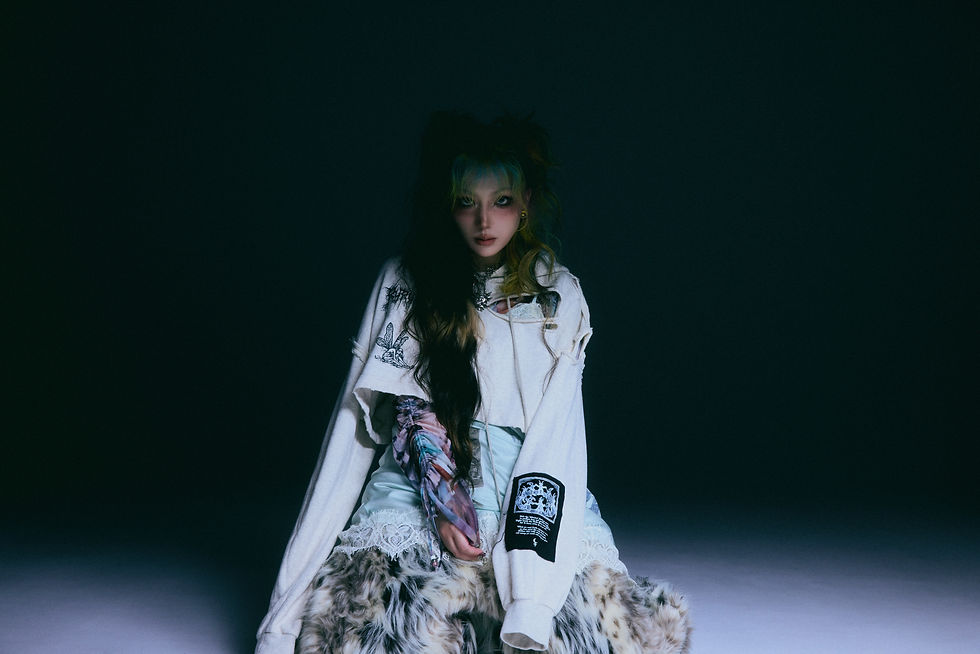 Hoshikuma Minami: The Creative Force Uniting Music, Fashion, and Art