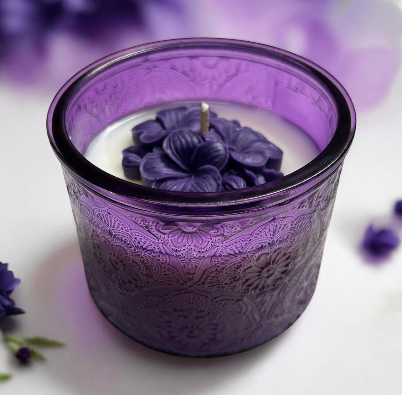 Violet Glow Candle  (Choose your fragrance)