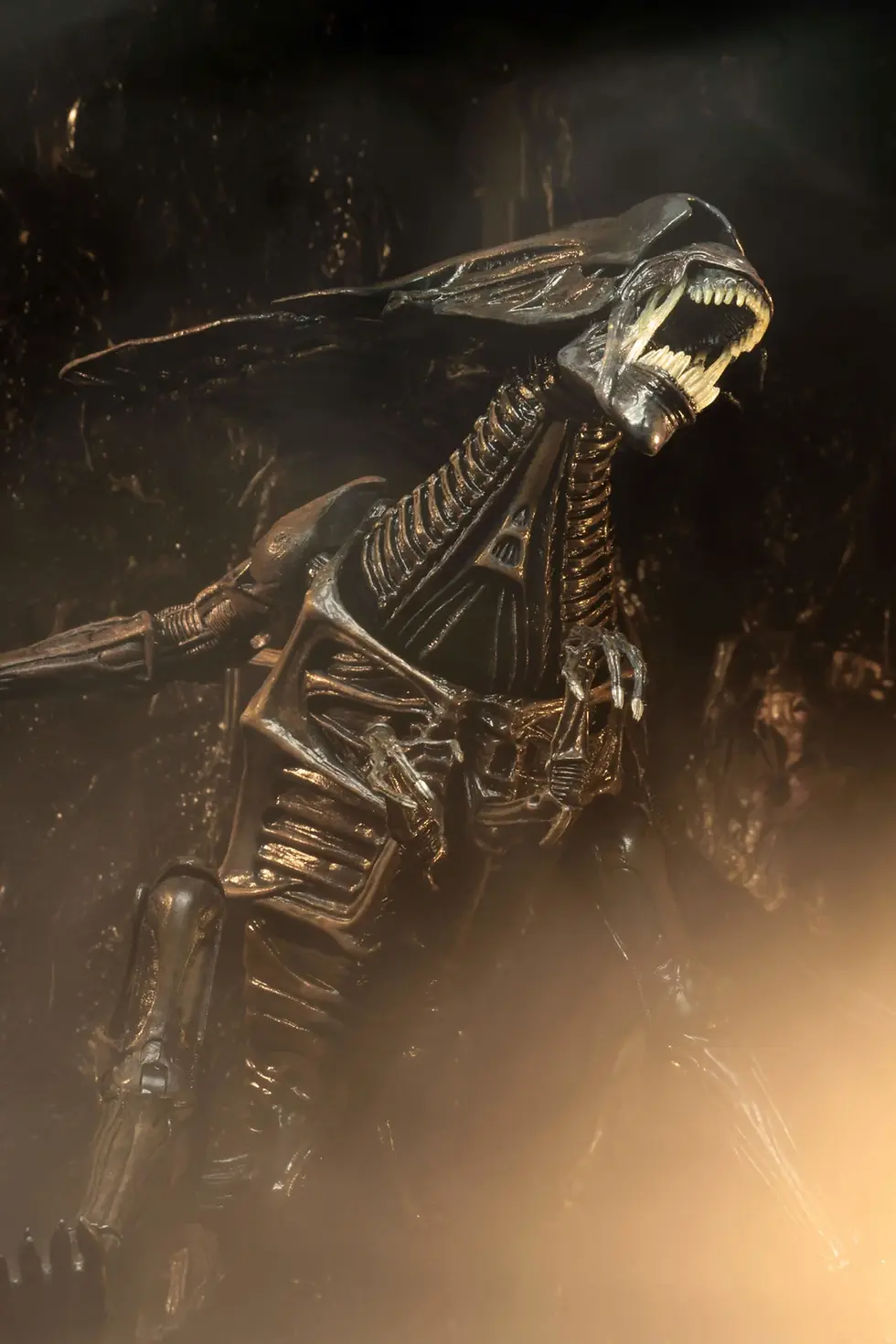 Thumbnail: Alien: Resurrection Ultra Deluxe Alien Queen 7" Scale NECA Figure