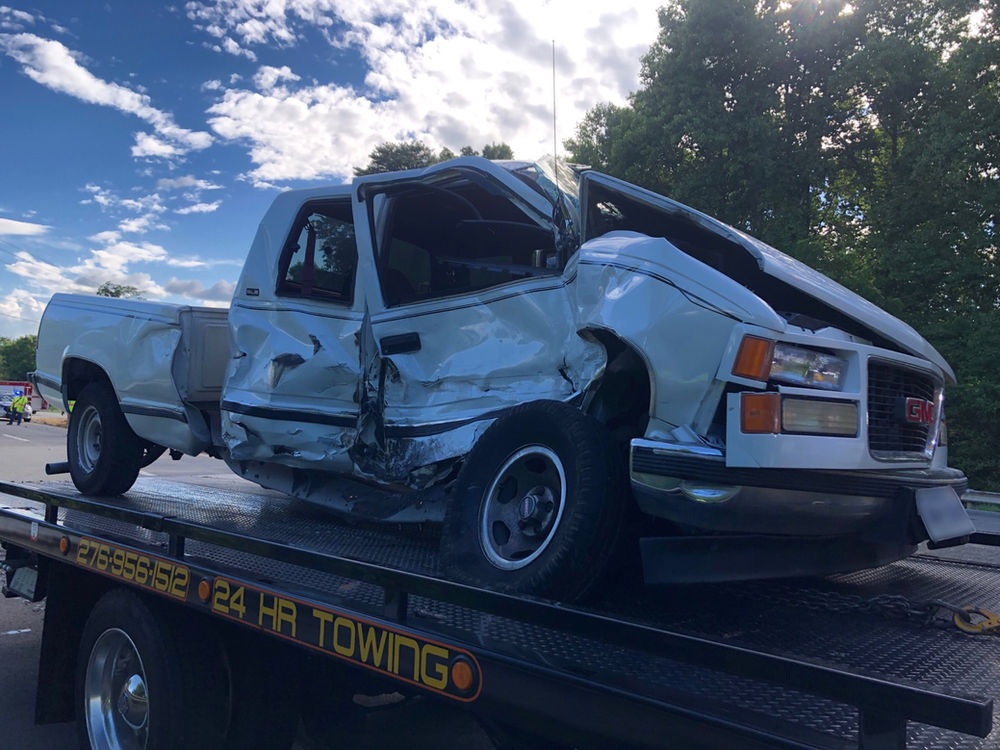 Tbone crash in Ridgeway sends woman to hospital