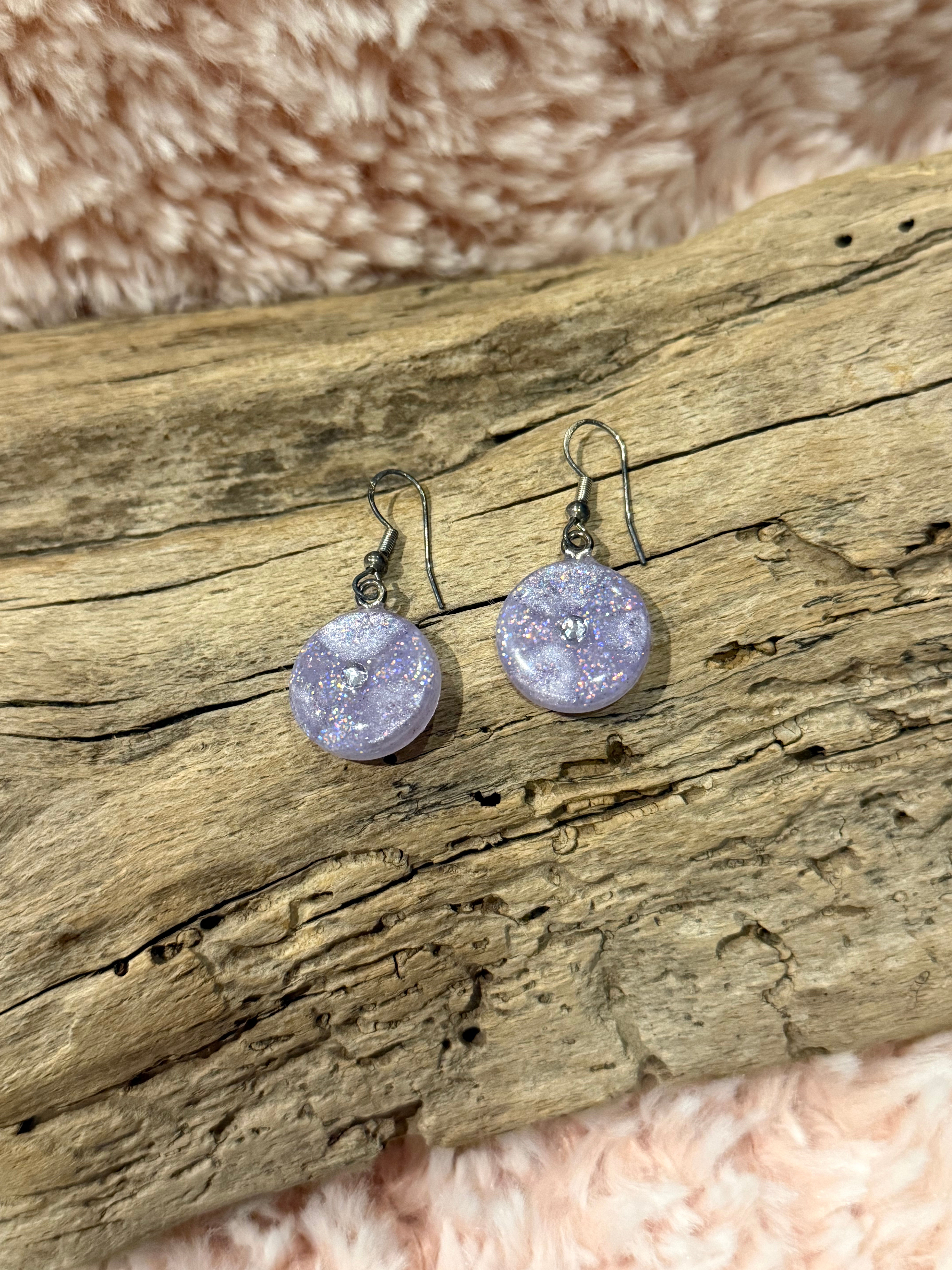 Boucles d’oreilles en résine époxy – Création artisanale unique