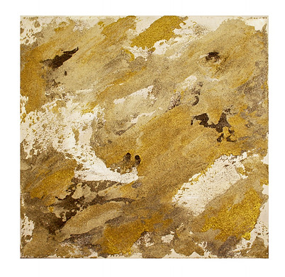 kleines Kunstwerk mit hellbraunem Sand und Gold