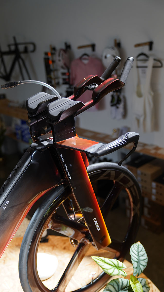 cadex, cadex tri, tribike, spaceshuttle, burn. fire, tri athlete, triathlon, ironman, spada, custom painted, bespoke painted, duraace, kogel,