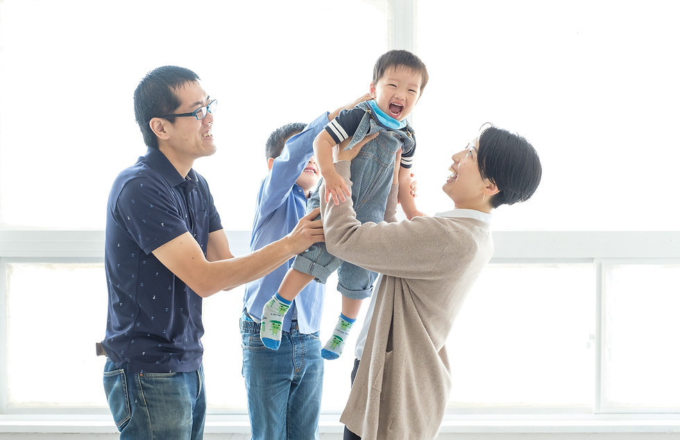 おしゃれな家族写真撮影