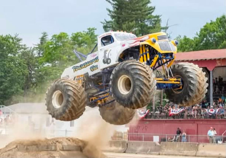 Towasaurus Monster Truck Jumping.jpg