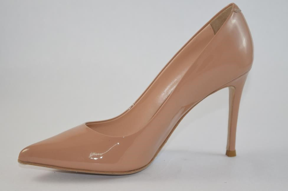 Thumbnail: Beige Patent Leather Stiletto pump
