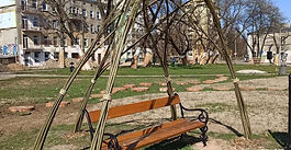 POWSTAJE ŻYWA PERGOLA