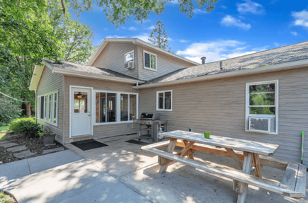 river side rental airbnb fishing trips (5).png