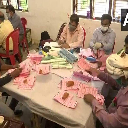 सियासत की घमासान मे गिरते नैतिक स्तर। जीत के लिए कुछ भी करने पर उतारू भाजपा की जमीनी हकीकत