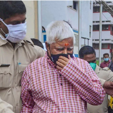 लालू प्रसाद यादव जेल से बाहर, चारा घोटाले में जमानत मिली