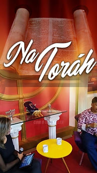 na torah vertical.jpg
