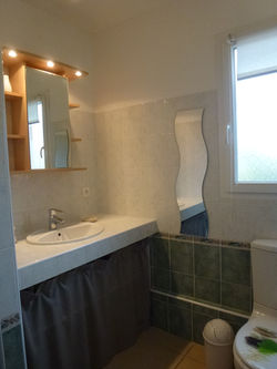 salle d'eau avec wc