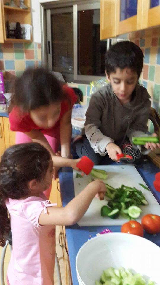 תמונה ממוזערת: סכין בישול לילדים + מגן אצבעות OPINEL