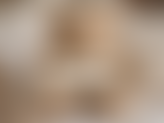 Chez nous, chaque détail compte. Du choix des matières à la finition, nous créons une literie qui allie confort, élégance et durabilité. Notre objectif : vous offrir un sommeil exceptionnel, nuit après nuit.