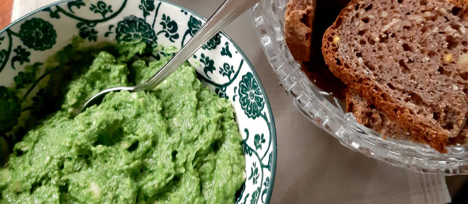 Pesto di foglie di sedano