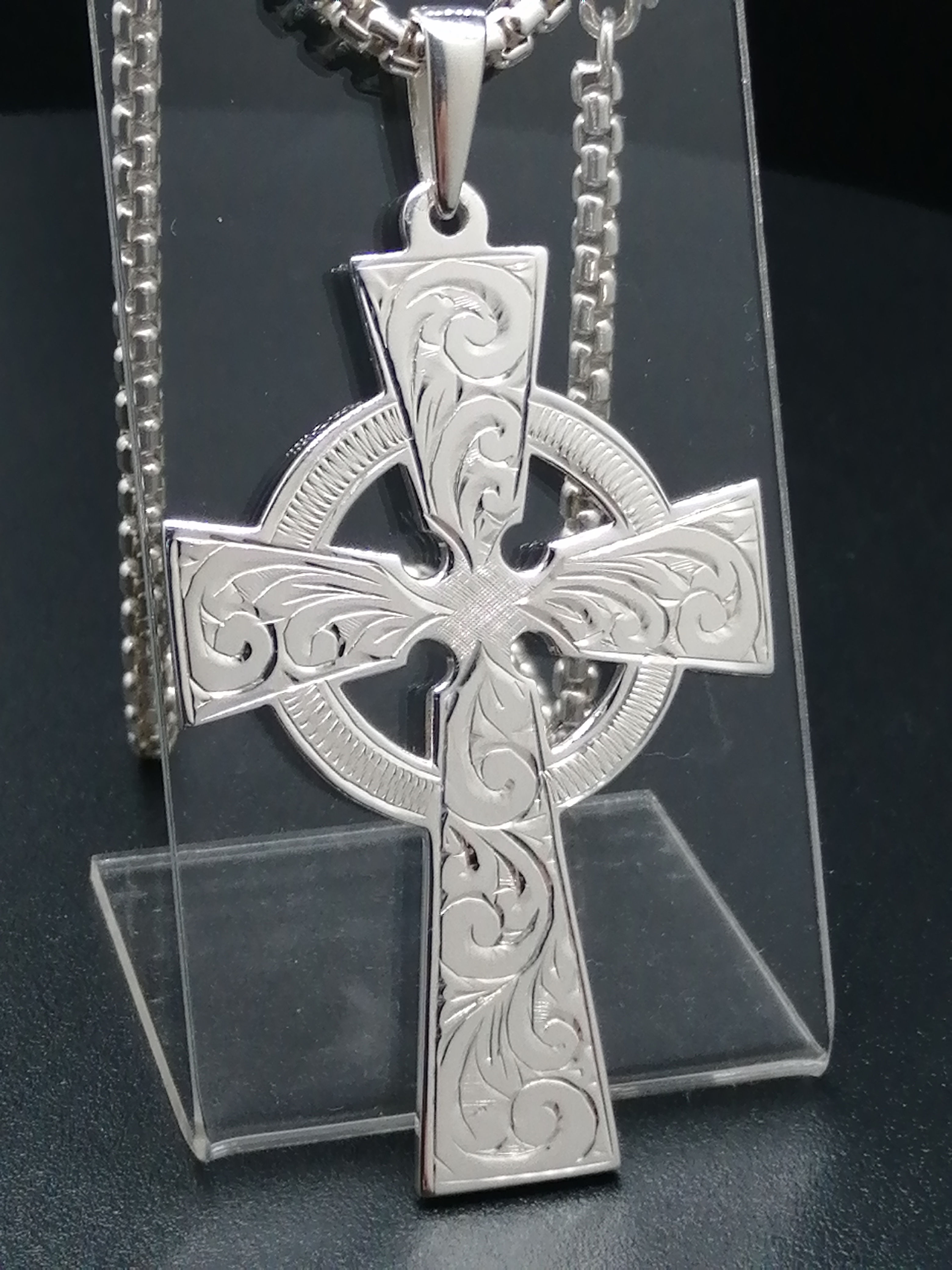 925 Silver D/C Engraved Celtic Cross