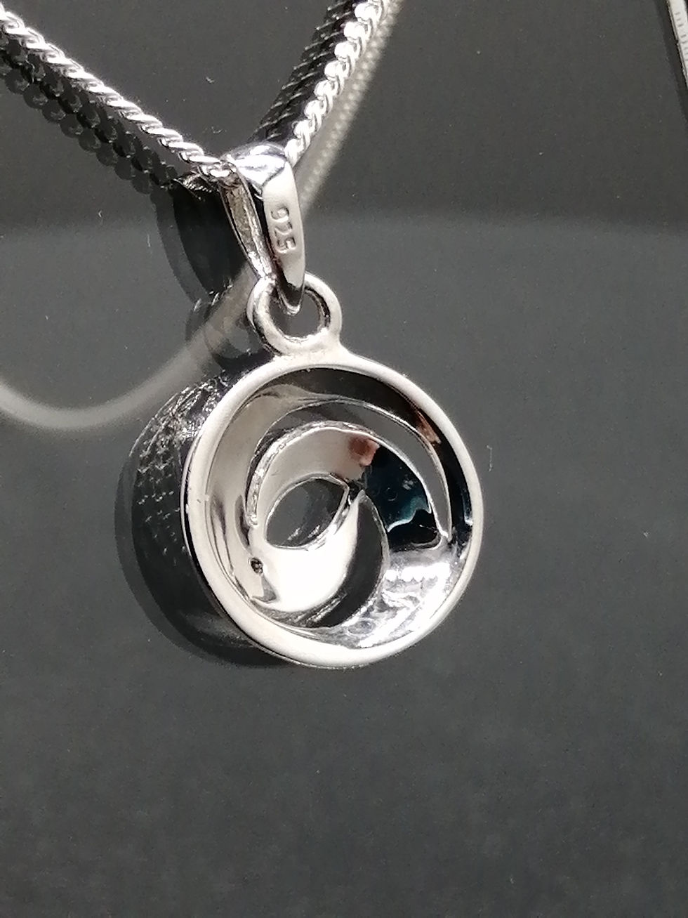 Thumbnail: 925 Silver Diamond Swirl Pendant