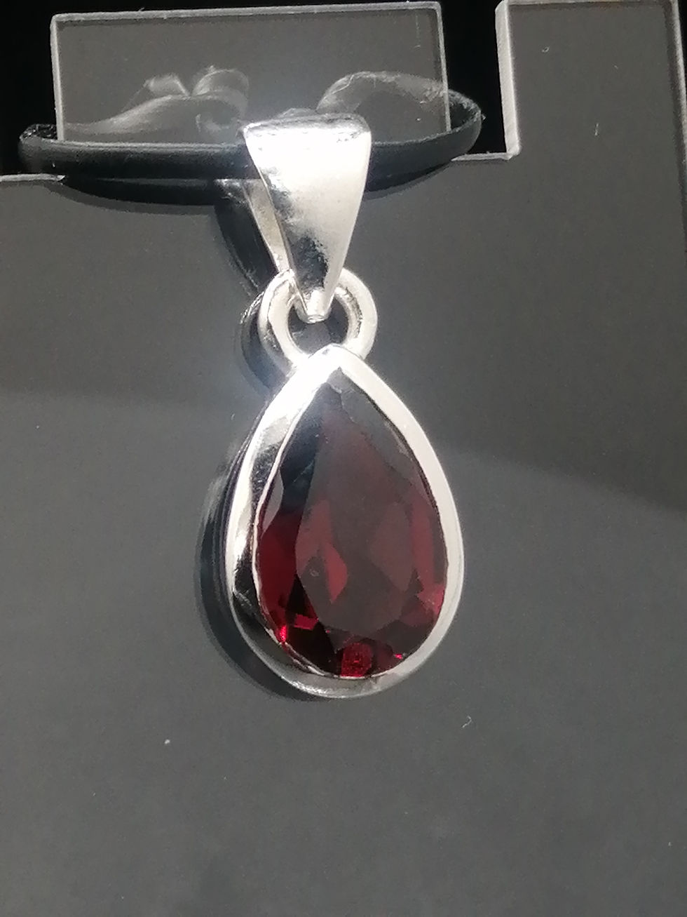 Thumbnail: 925 Silver Garnet Rub Over Teardrop Pendant