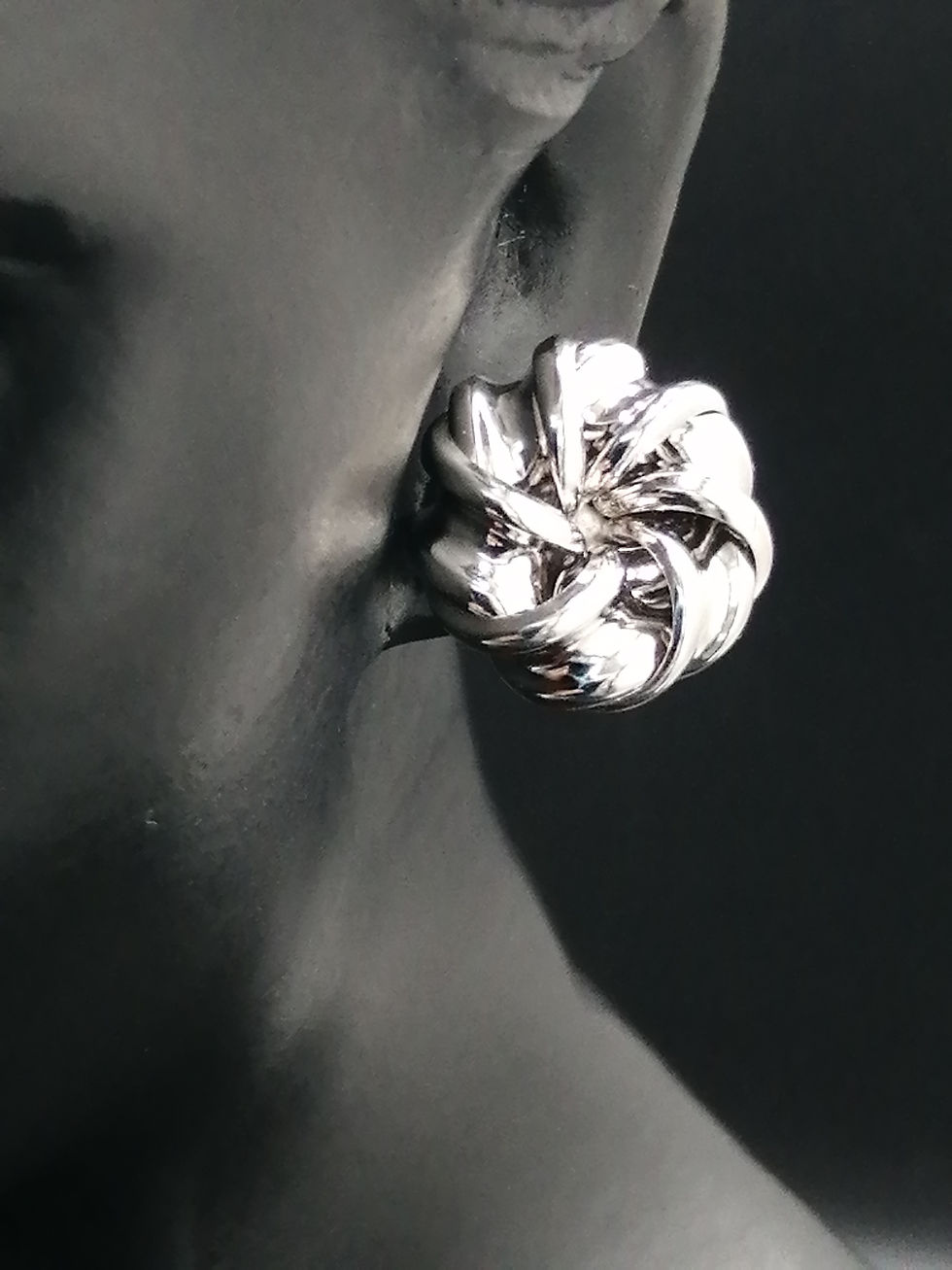 Thumbnail: 9ct White Gold Concaved Knot Stud Earrings