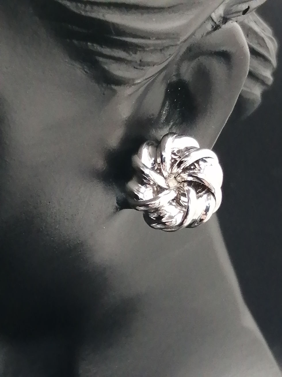Thumbnail: 9ct White Gold Concaved Knot Stud Earrings