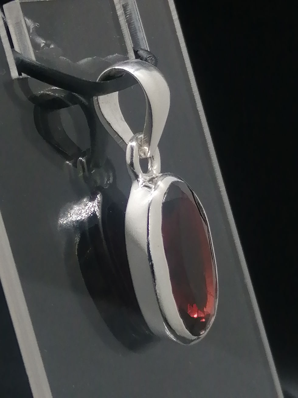 Thumbnail: 925 Silver Garnet Rub Over Oval Pendant