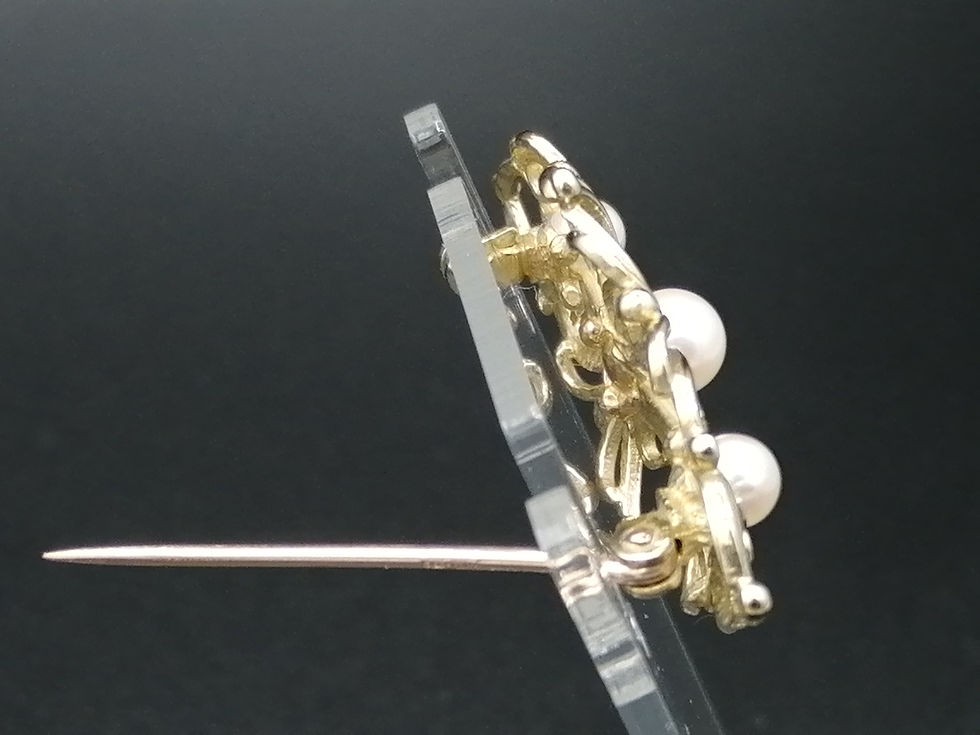 Thumbnail: 9ct Gold Pearl Heart Filigree Brooch