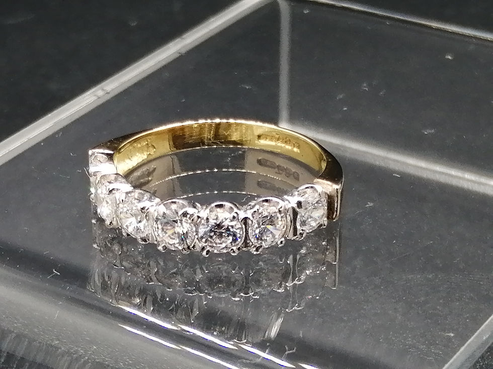 Thumbnail: 9ct Yellow Gold CZ ET Ring