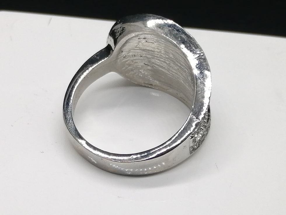 Thumbnail: Silver Crystal Wave Band Ring