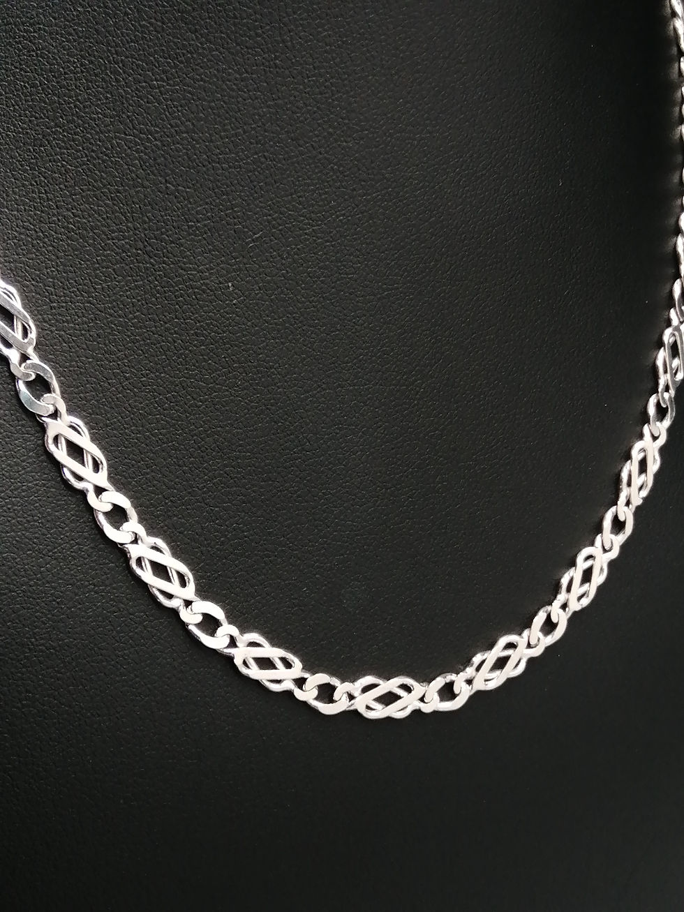 Thumbnail: 9ct White Gold Celtic Chain