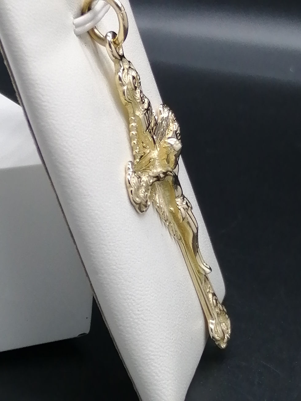 Thumbnail: 9ct Gold Arms of Christ Cross Pendant