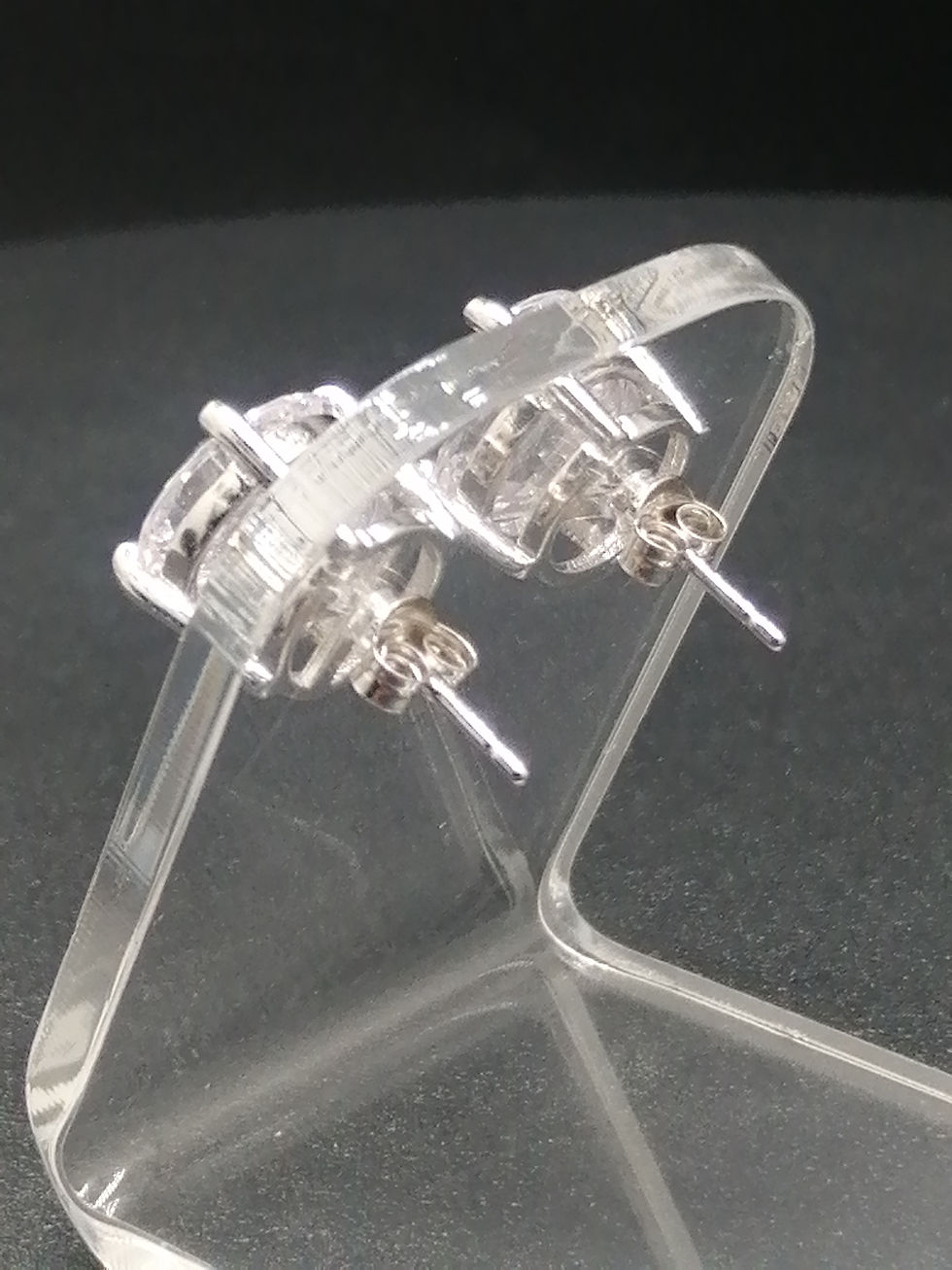 Thumbnail: 925 Silver CZ Round 4 Claw Stud Earrings