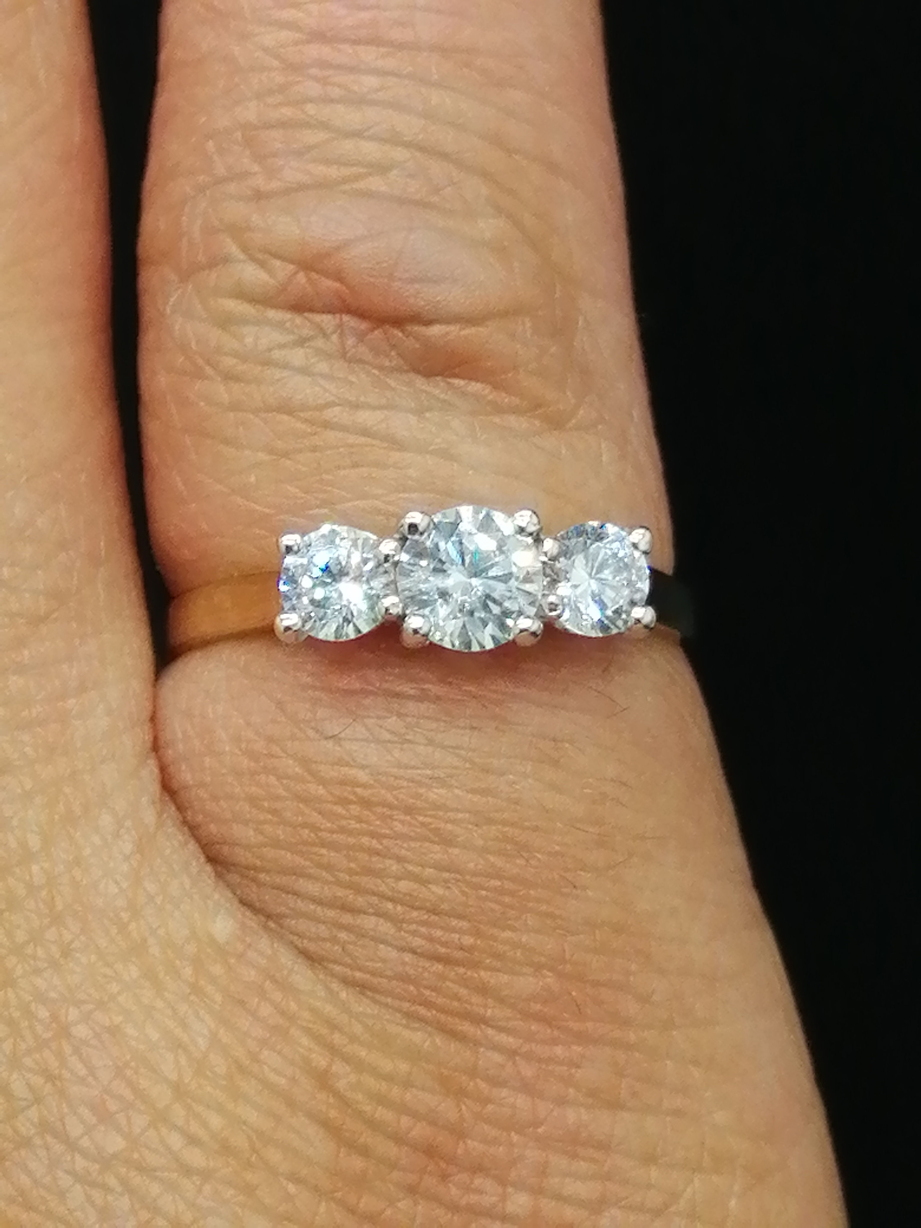 9ct Yellow Gold CZ 3 Stone Ring