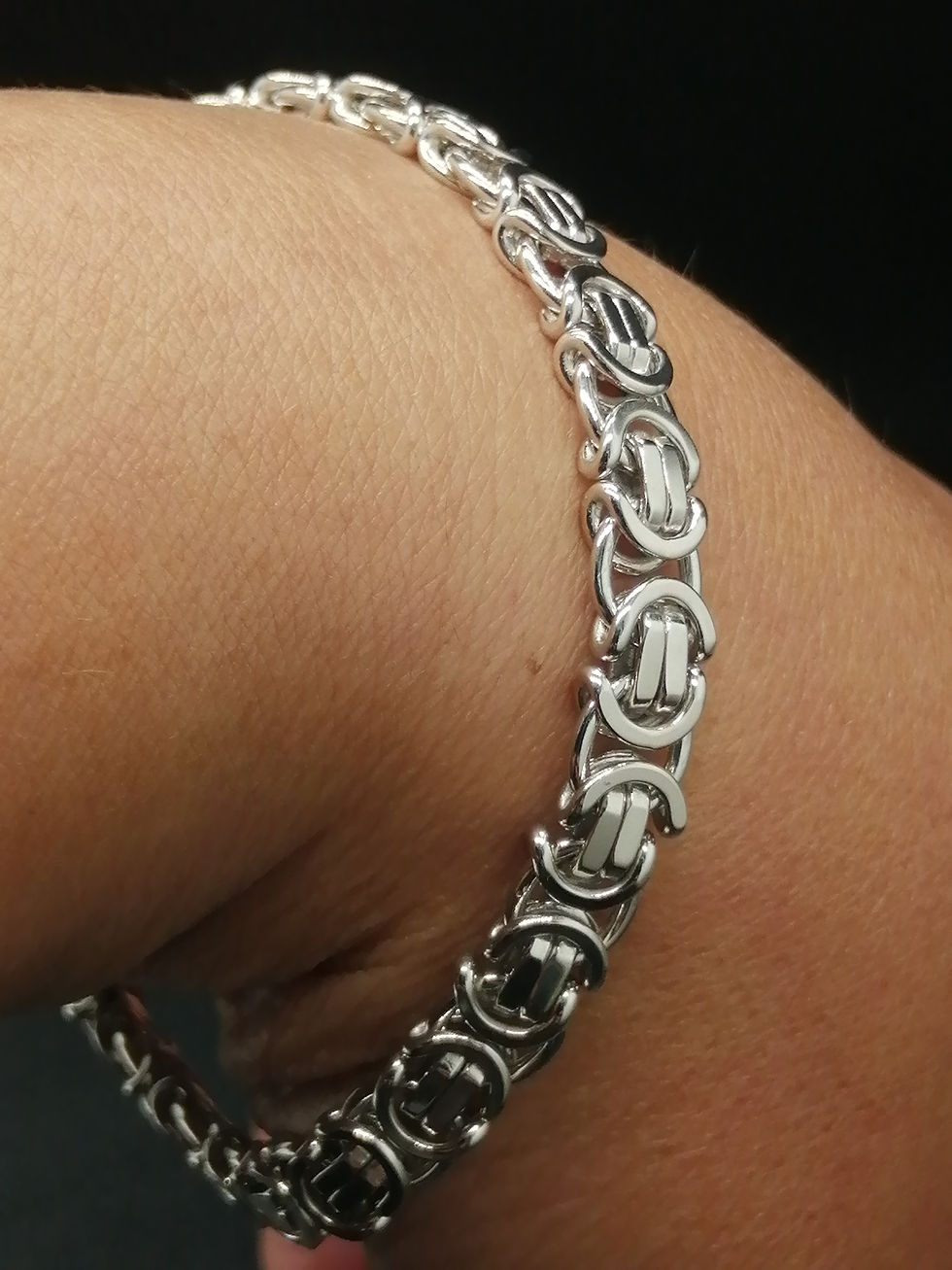 Thumbnail: 9ct White Gold Flat Byzantine Bracelet