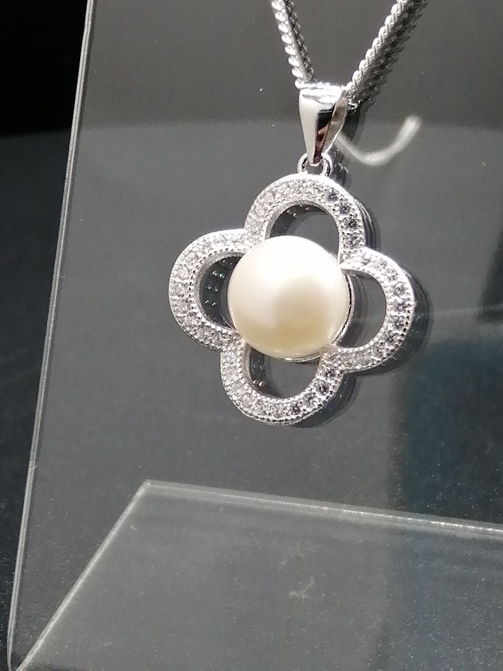 Thumbnail: 925 Silver Pearl & CZ Flower Pendant