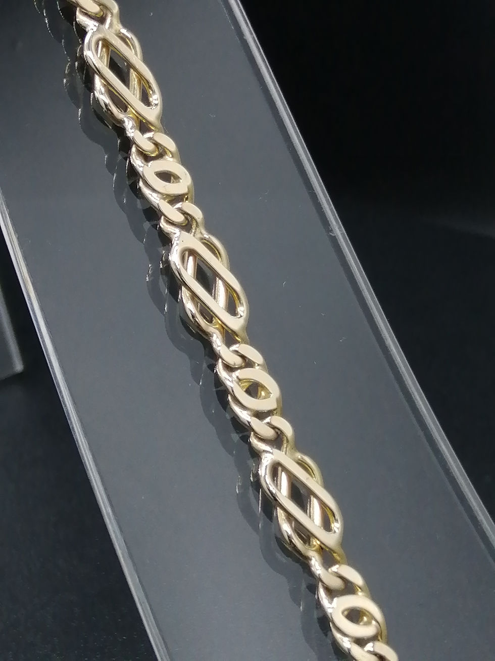 Thumbnail: 9ct Yellow Gold Celtic Occhio Bracelet