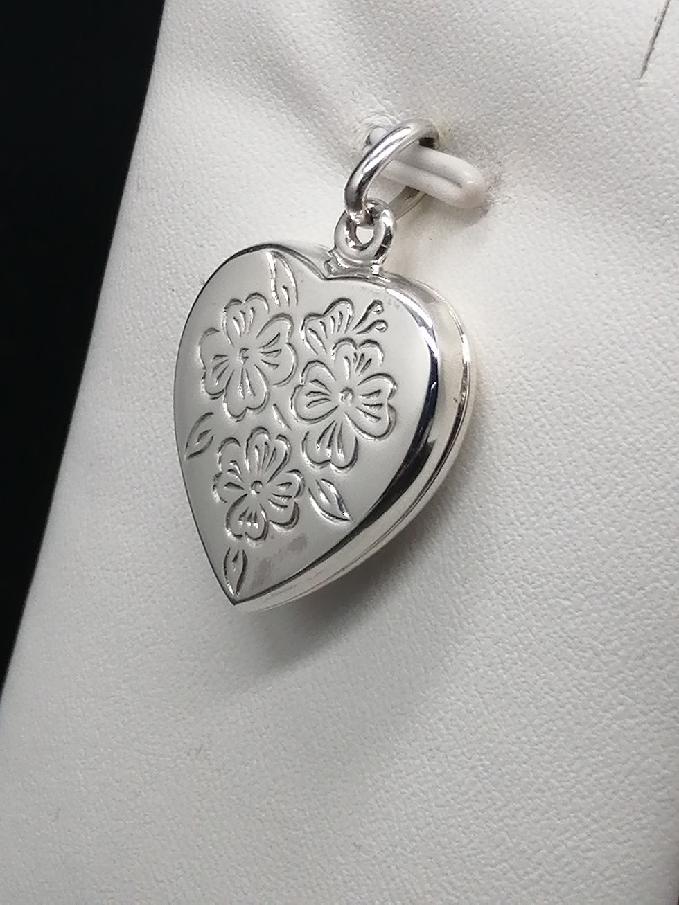 Thumbnail: 925 Silver Heart Floral Engraved Locket