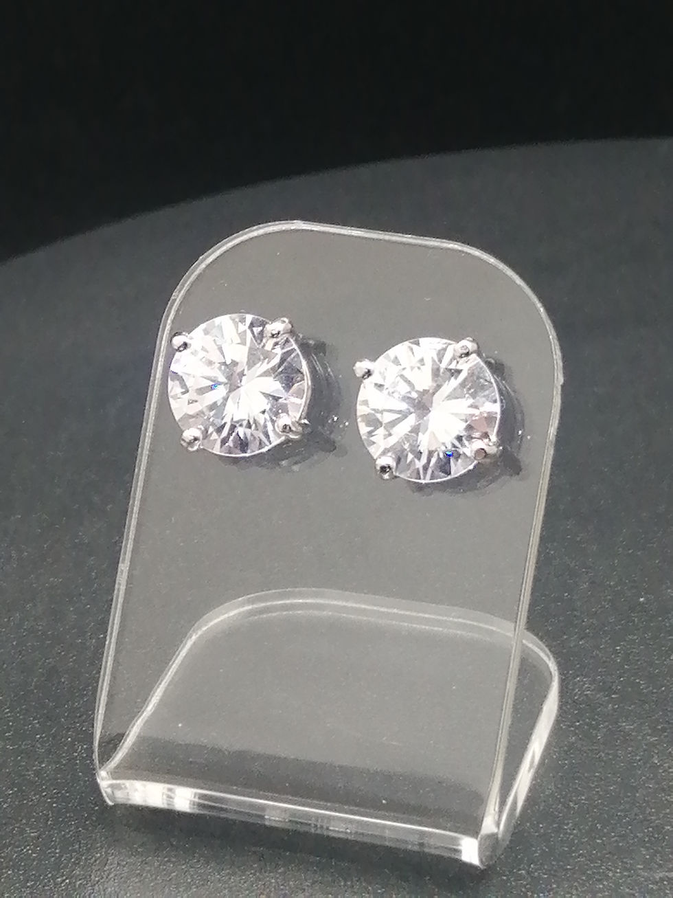Thumbnail: 925 Silver CZ Round 4 Claw Stud Earrings