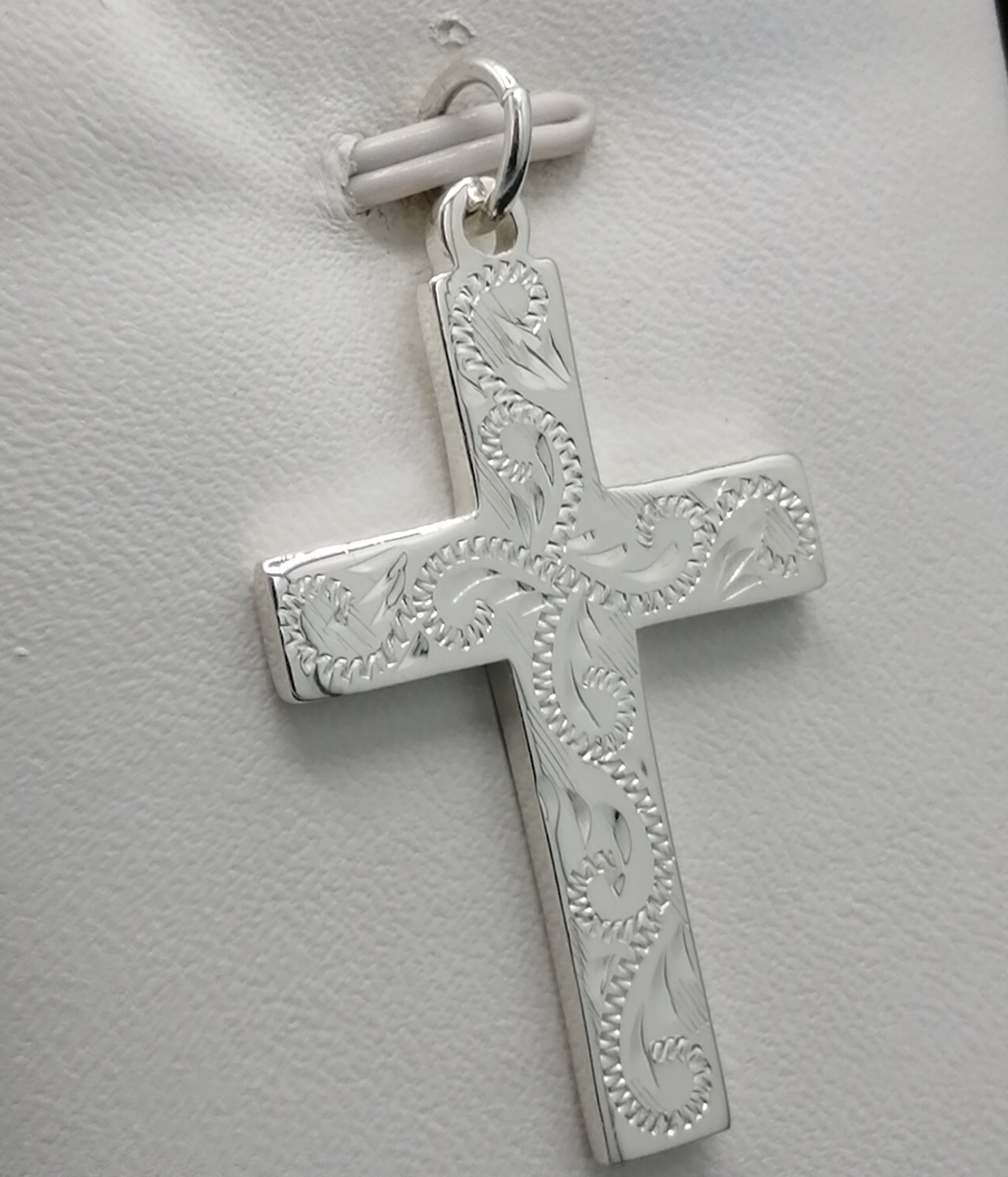 925 Silver Flat Floral & D/C Engraved Cross
