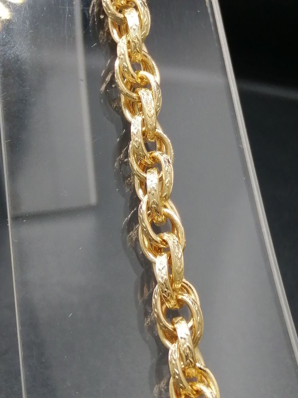 Thumbnail: 9ct Yellow Gold Patterned Loose Rope Bracelet