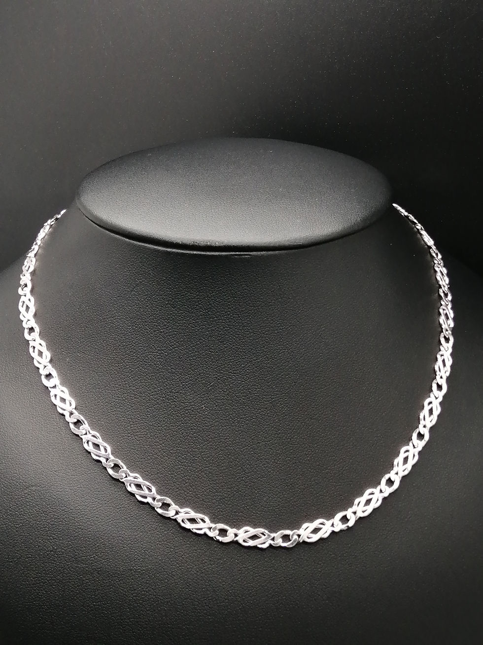 Thumbnail: 9ct White Gold Celtic Chain