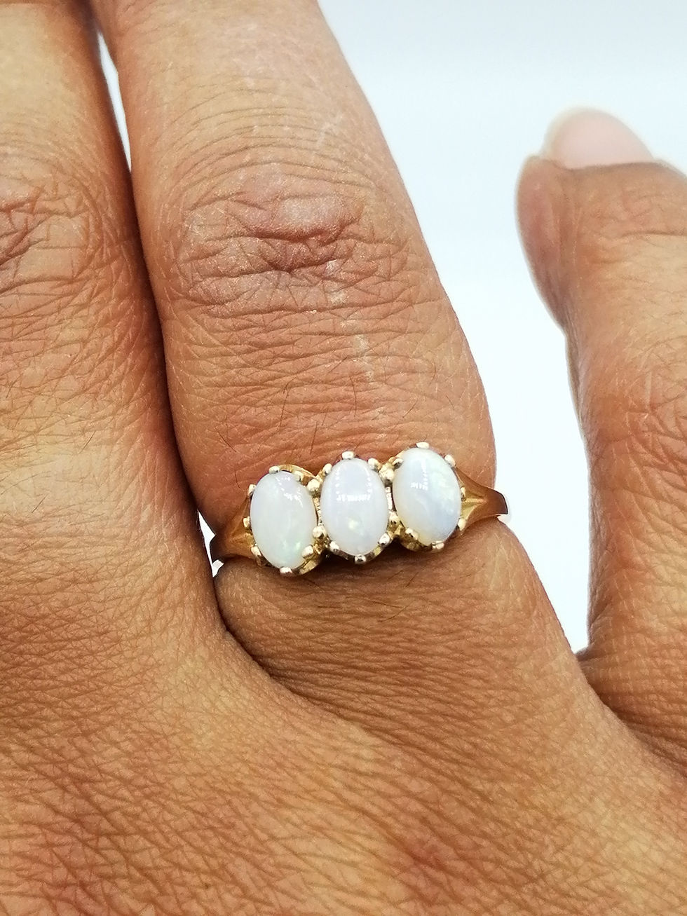 Thumbnail: 9ct Gold 3 Stone Natural Opals Ring