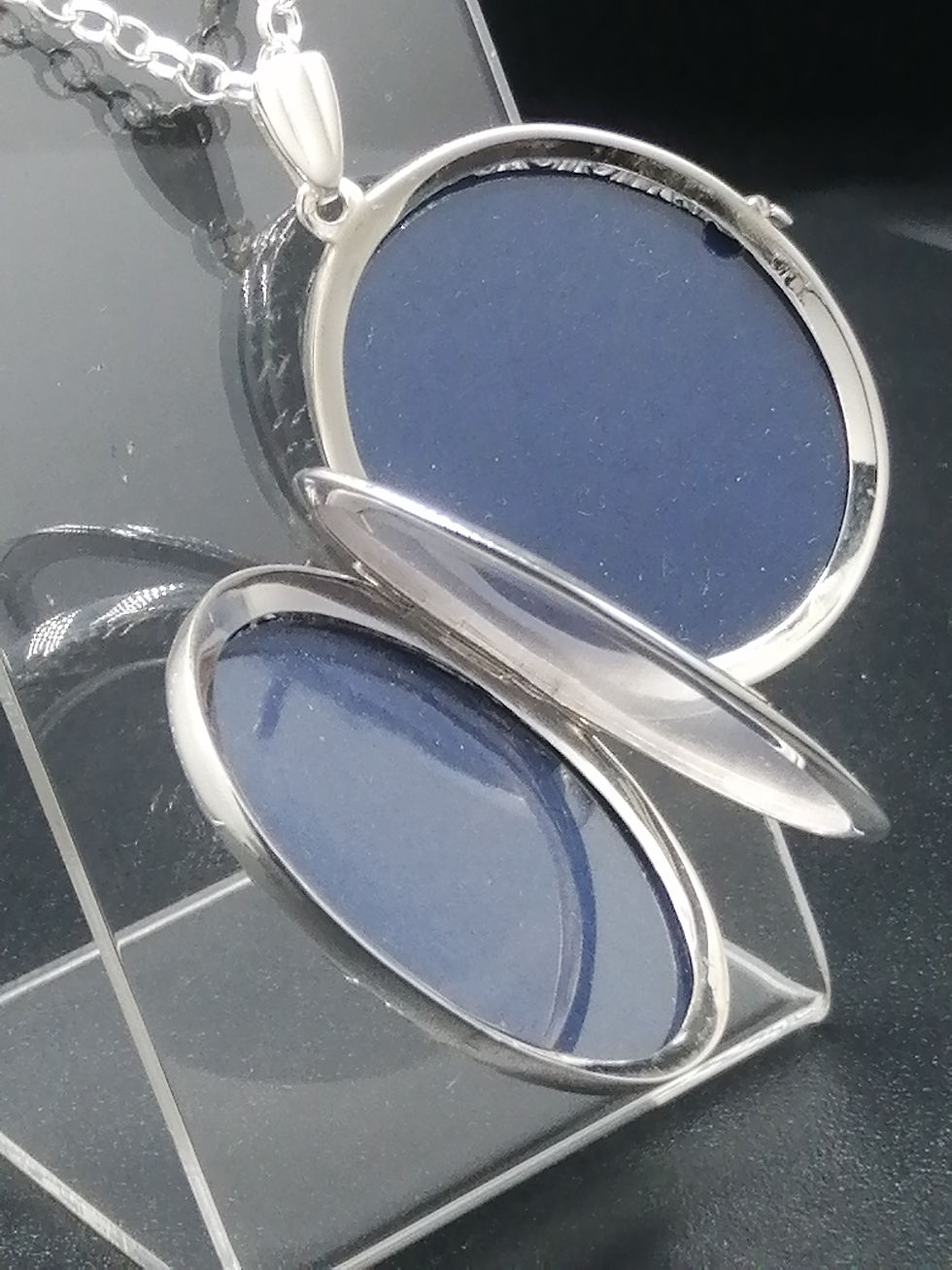 Thumbnail: 925 Silver Floral D/C Floral Engraved Family Oval Locket