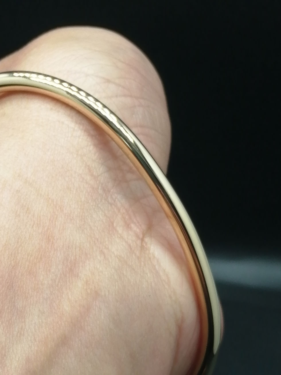 Thumbnail: 9ct Yellow Gold Pippin Torque Bangle