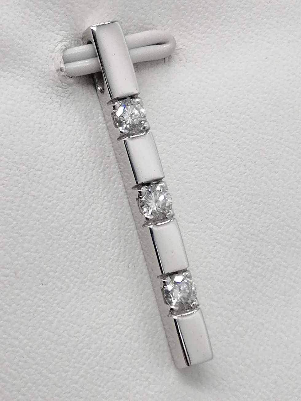 Thumbnail: 18ct White Gold Diamond 3 Stone Stick Pendant