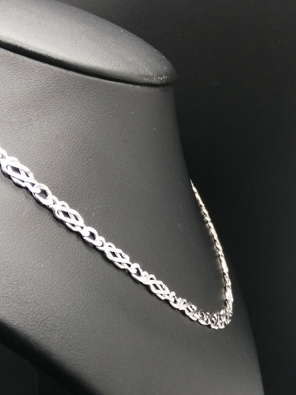 Thumbnail: 9ct White Gold Celtic Chain