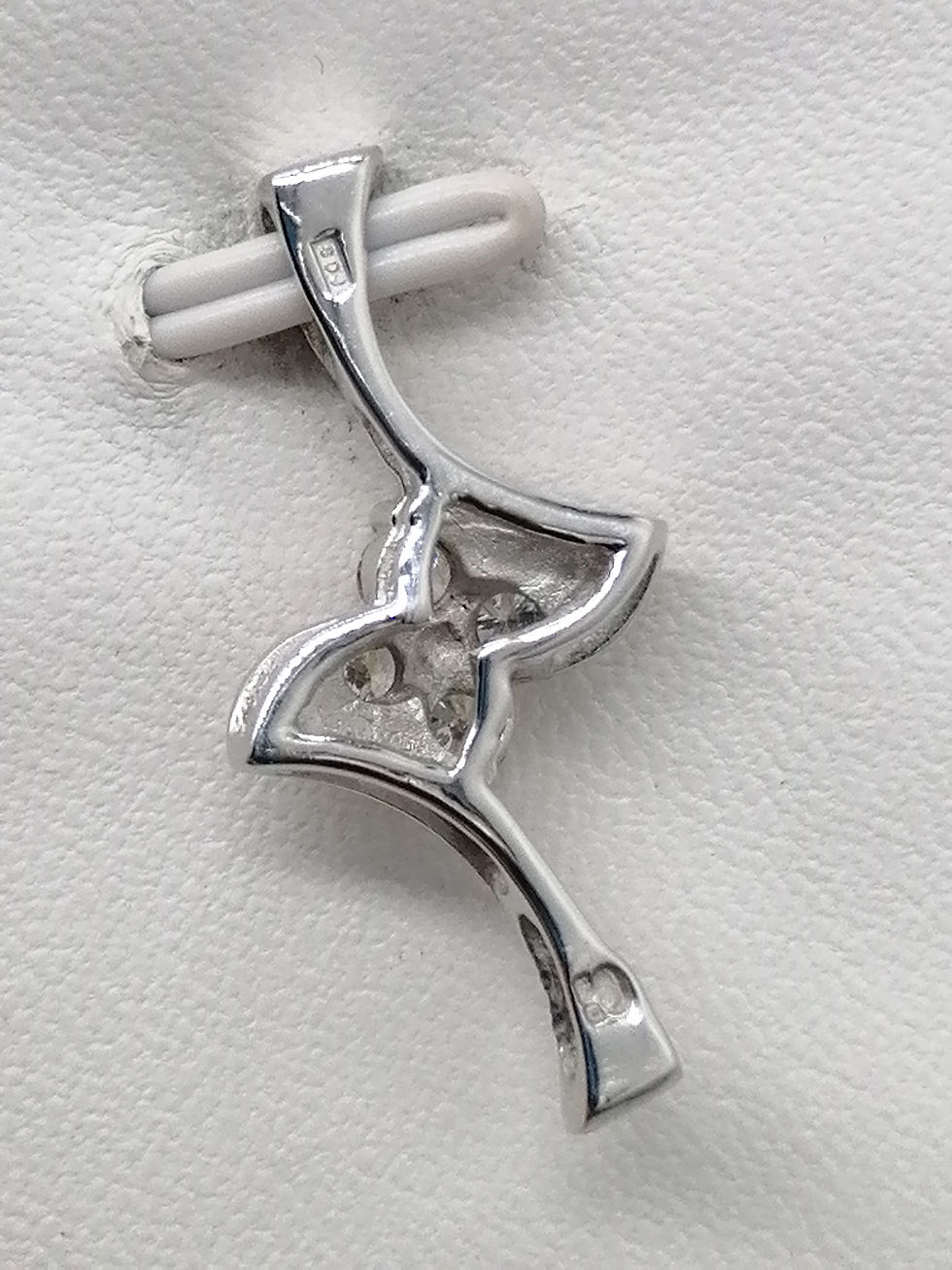Thumbnail: 18ct White Gold Diamond Flower Pendant