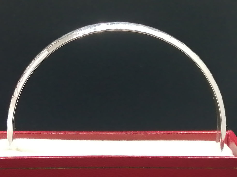 Thumbnail: 925 Silver Hammered Round Bangle
