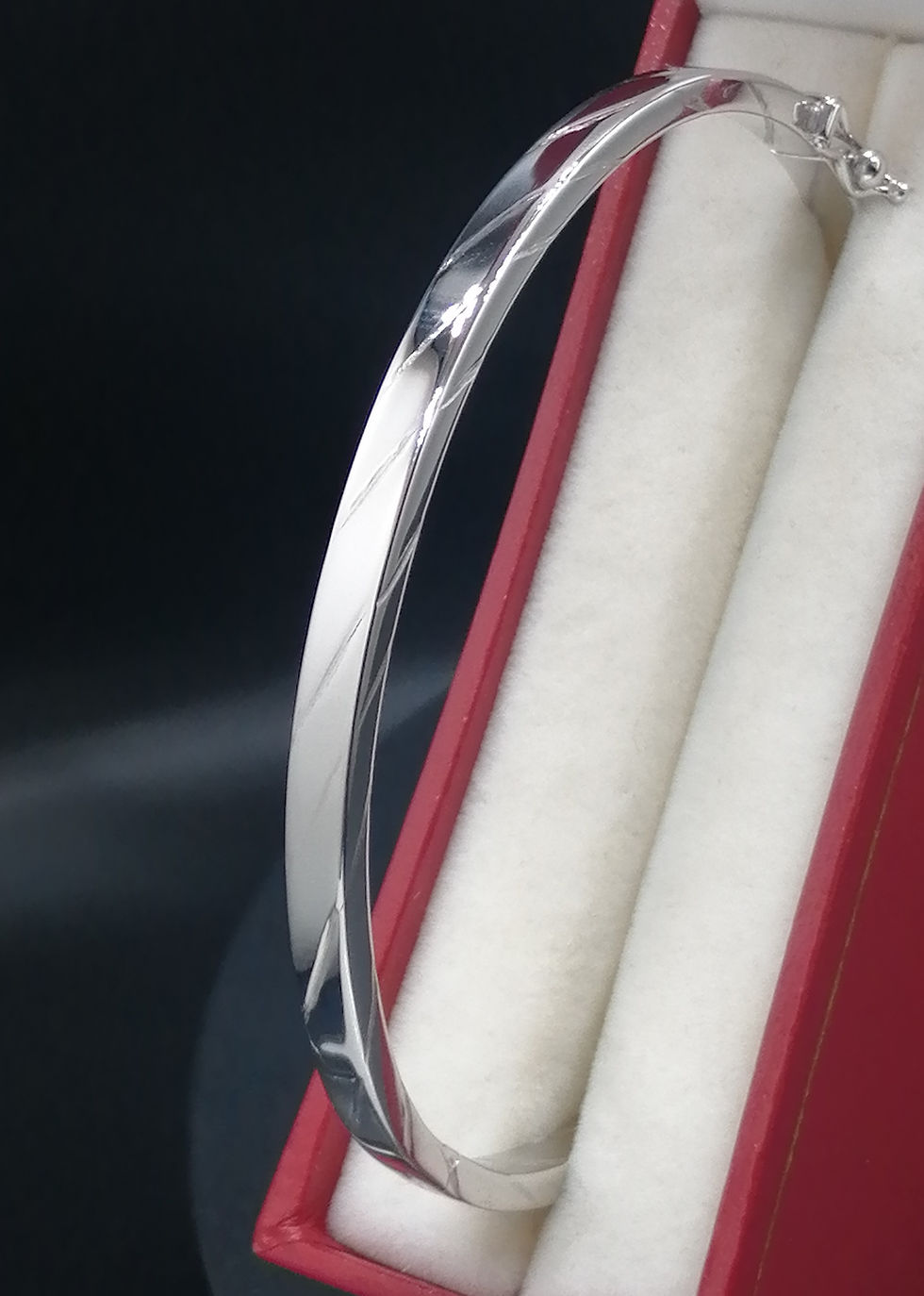 Thumbnail: 9ct White Gold Flat Cable Twist Bangle