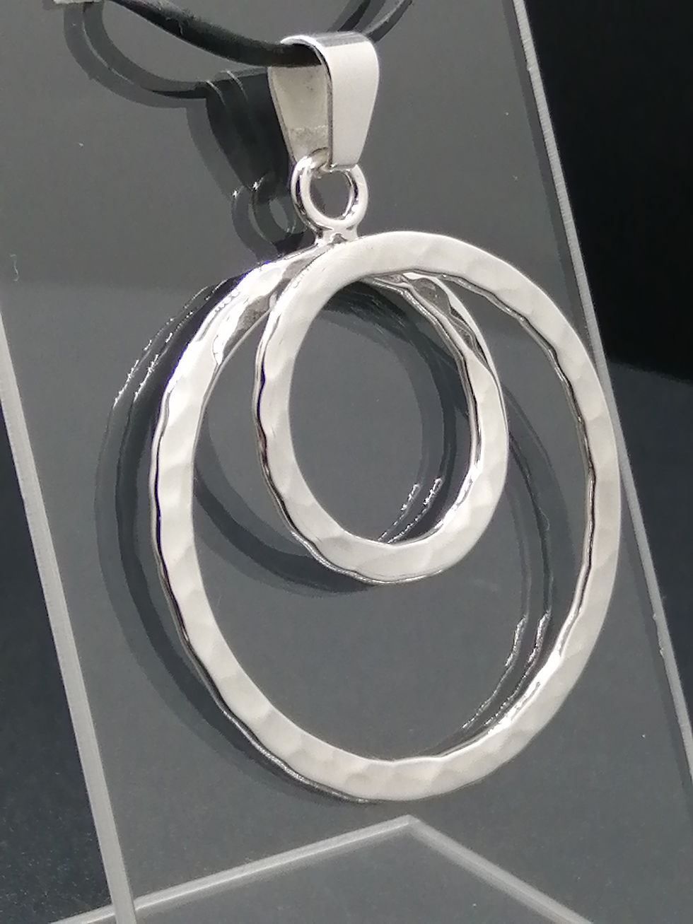 Thumbnail: 925 Silver Hammered Loop Pendant