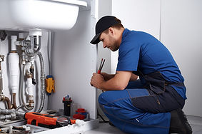 photo-portrait-plumber-working (1).jpg
